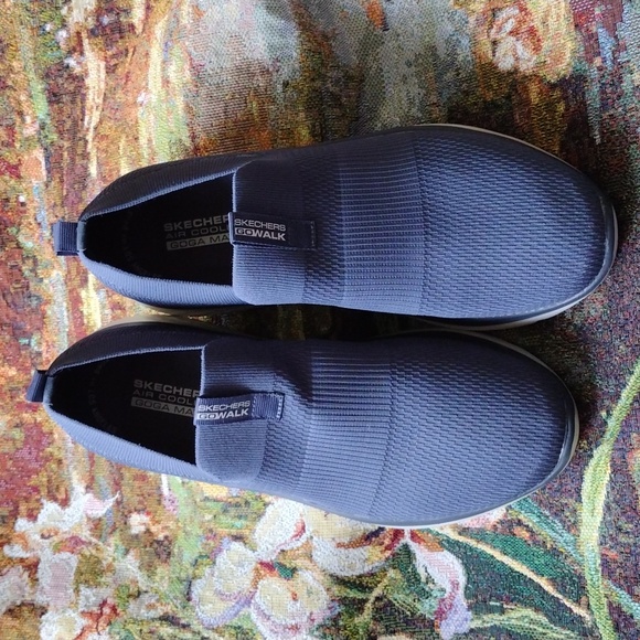 Sketchers GOWALK sneakers - Picture 1 of 8